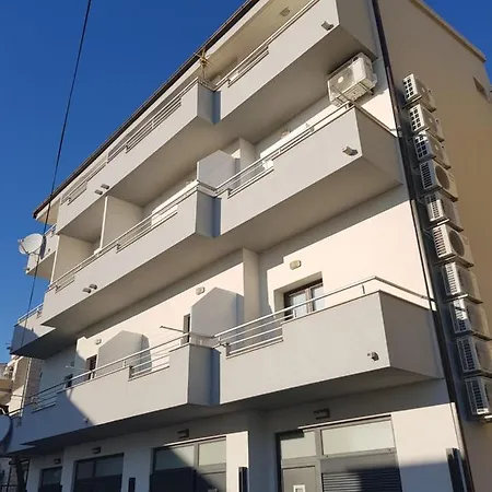 Grey House Apartmán Makarská